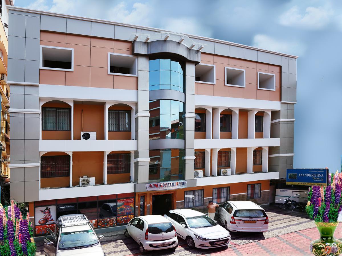 Hotel Anandkrishna Residency à Guruvāyūr Extérieur photo