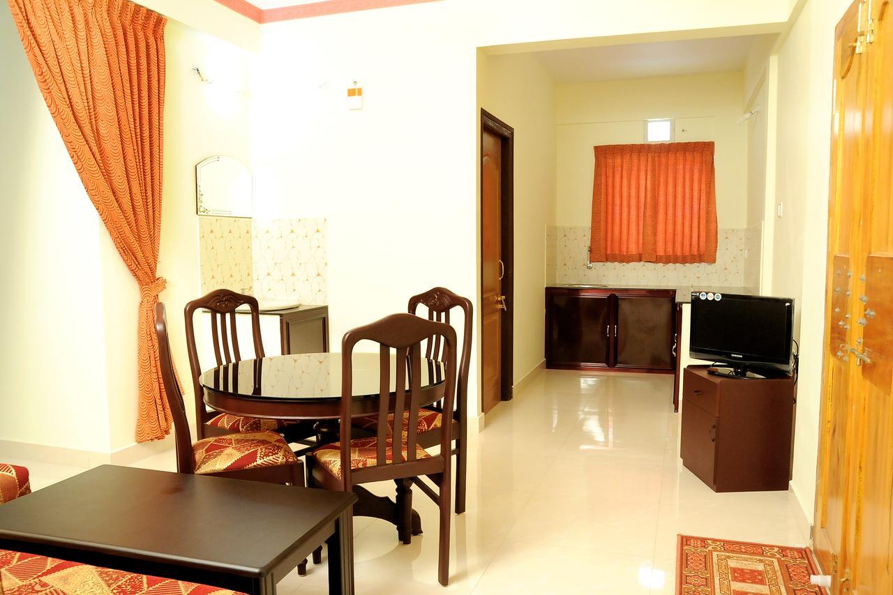 Hotel Anandkrishna Residency à Guruvāyūr Extérieur photo