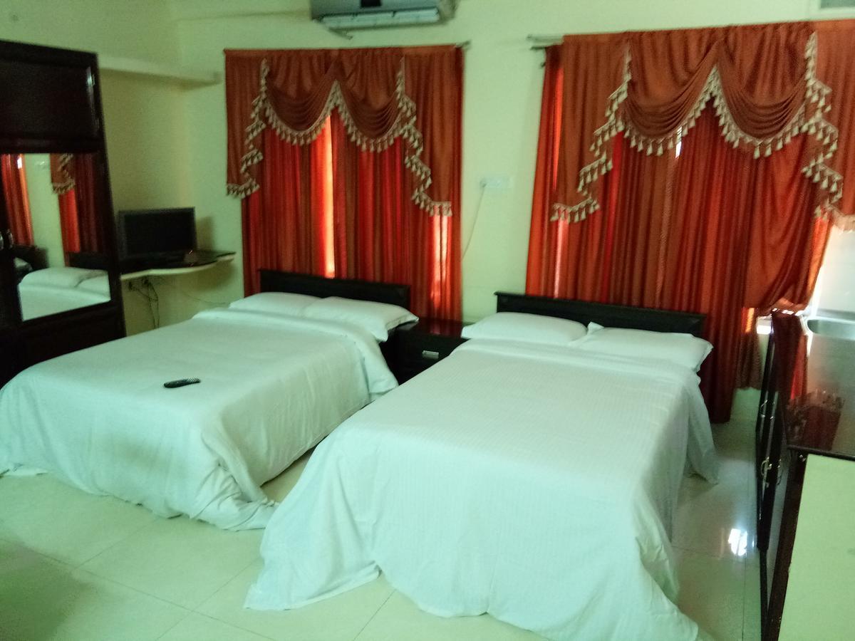 Hotel Anandkrishna Residency à Guruvāyūr Extérieur photo