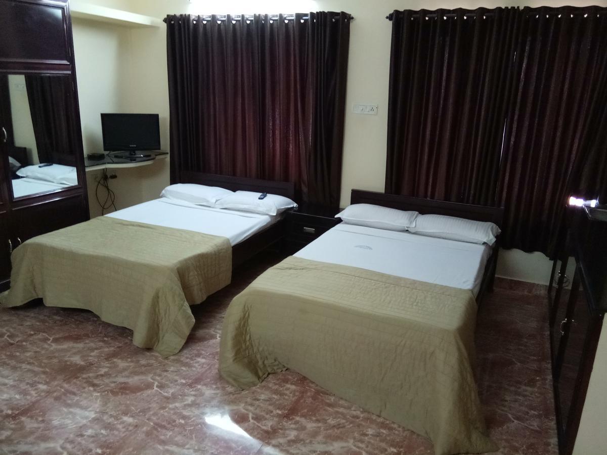 Hotel Anandkrishna Residency à Guruvāyūr Extérieur photo