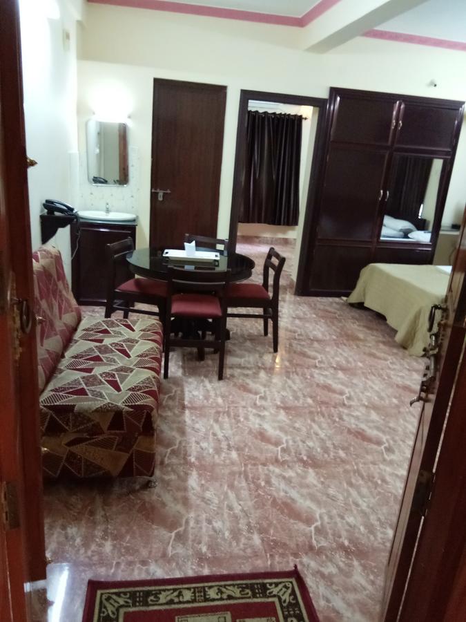 Hotel Anandkrishna Residency à Guruvāyūr Extérieur photo